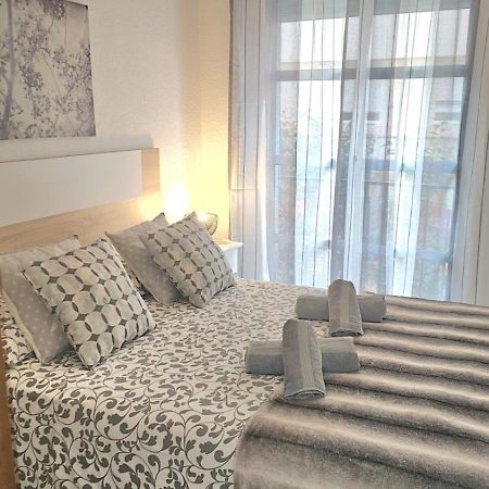 Ideal Holiday Apartment One Bedroom City Center Málaga Extérieur photo
