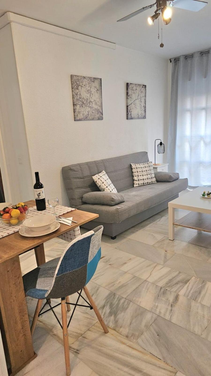 Ideal Holiday Apartment One Bedroom City Center Málaga Extérieur photo