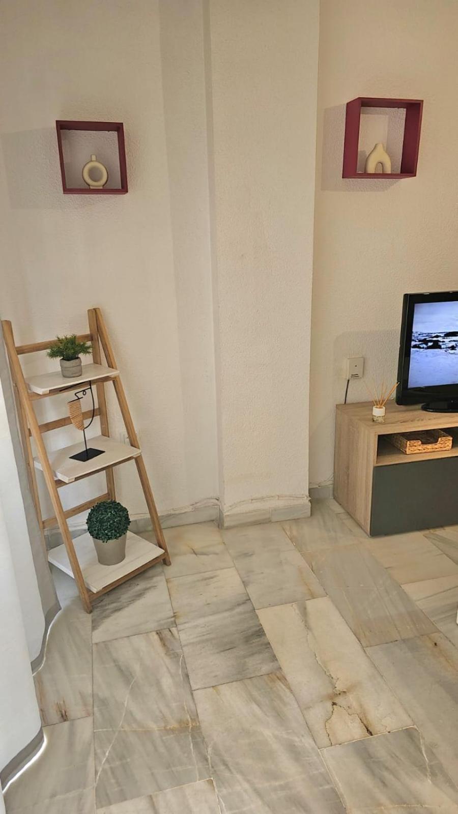 Ideal Holiday Apartment One Bedroom City Center Málaga Extérieur photo